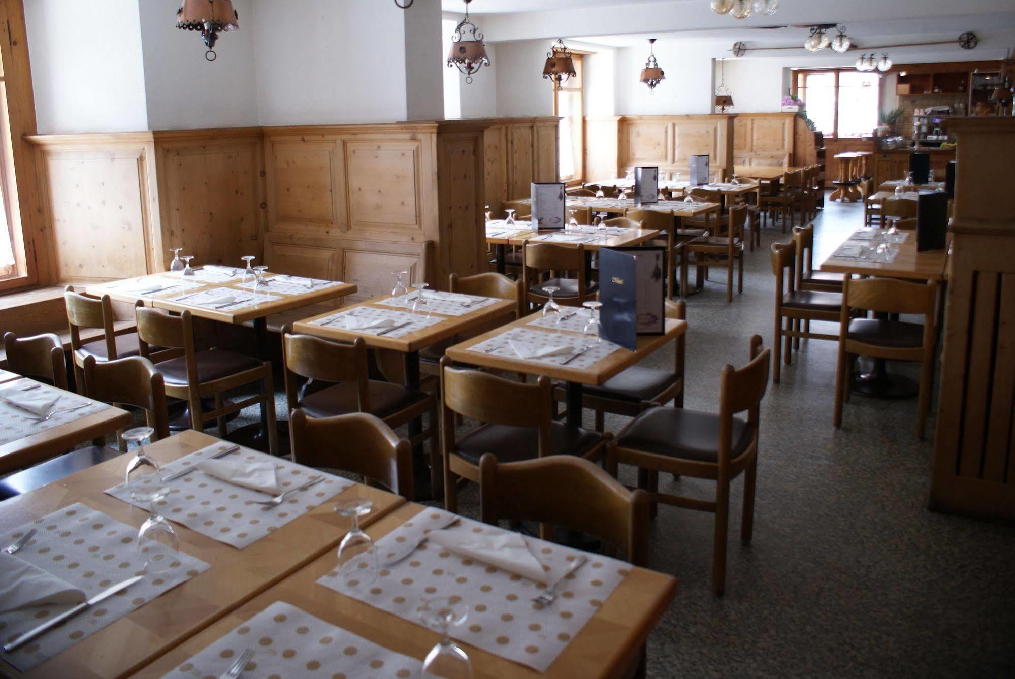 דאבוס Hotel Piz Ela Bergun מראה חיצוני תמונה