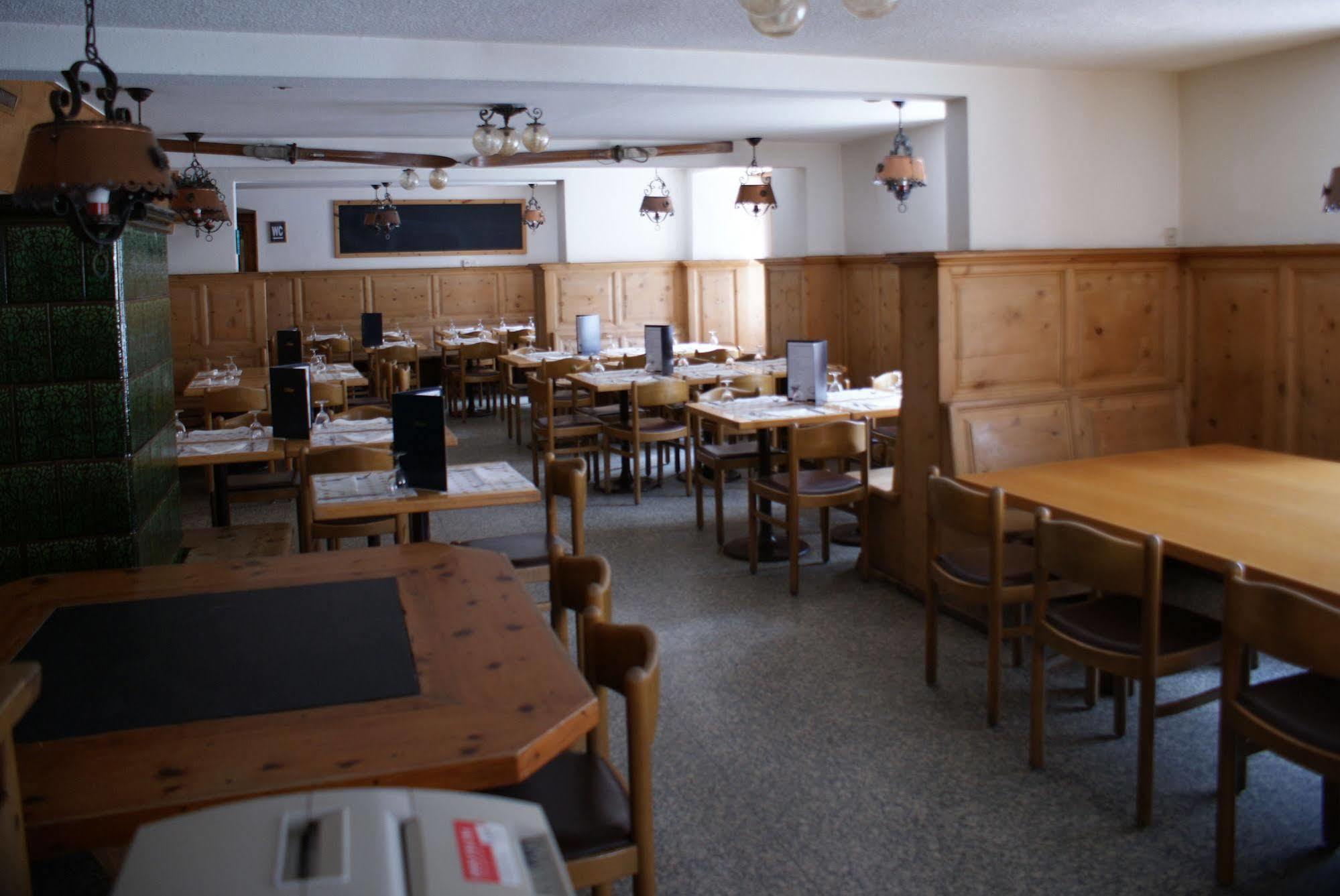 דאבוס Hotel Piz Ela Bergun מראה חיצוני תמונה